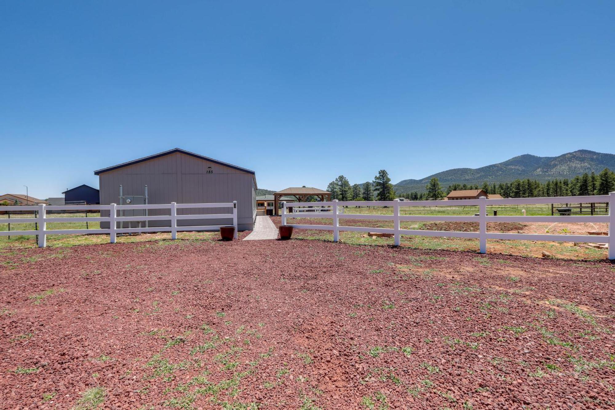 Williams Home With Fire Pit And Mountain Views! エクステリア 写真
