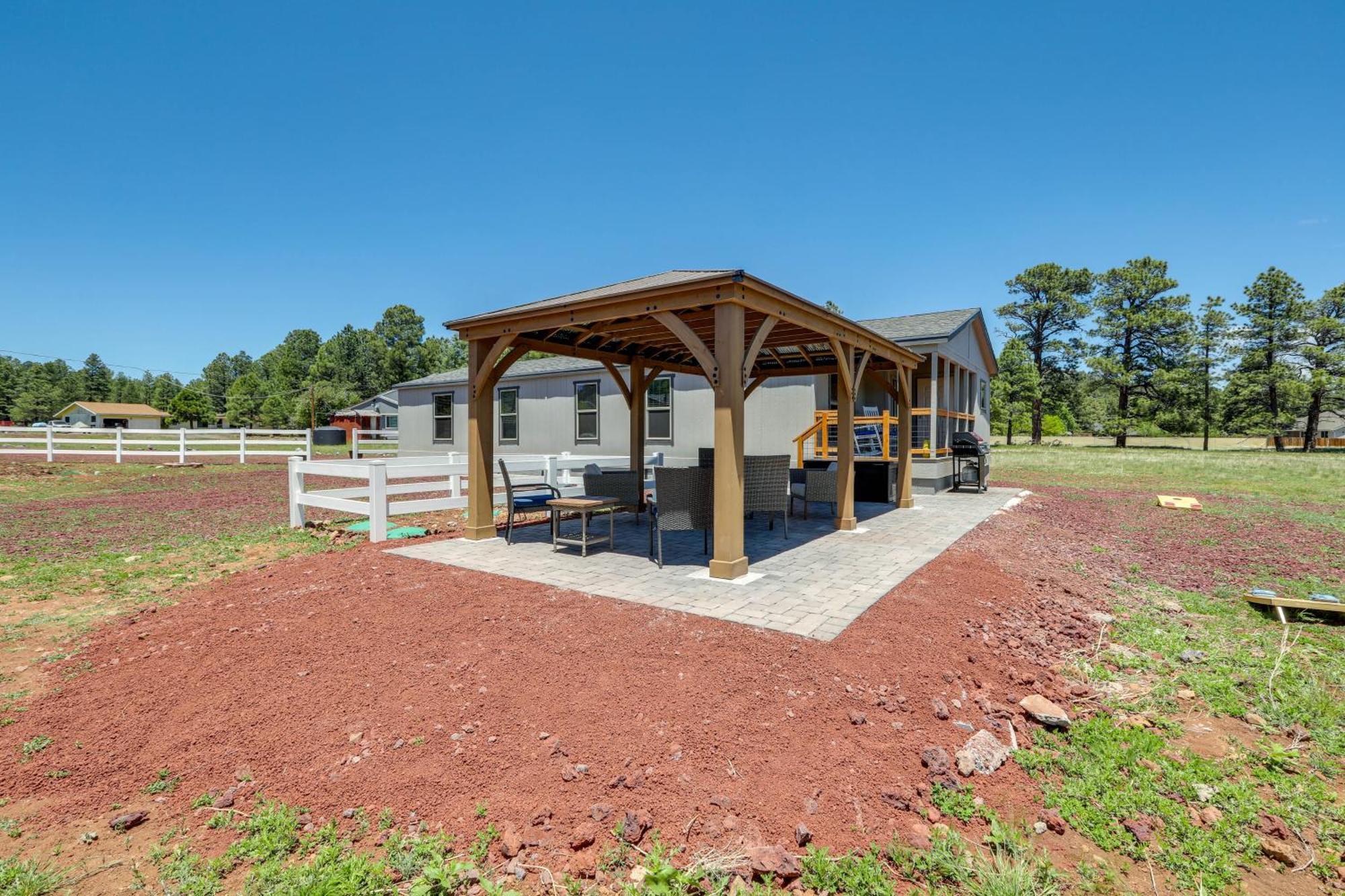 Williams Home With Fire Pit And Mountain Views! エクステリア 写真